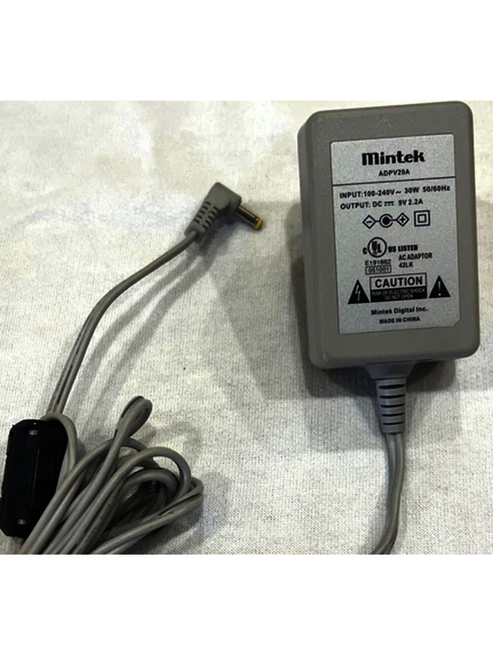 ADPV2SA AC DC Adapter 9V A Laptop General